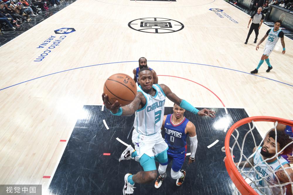 钟由主力前 钟由主力前